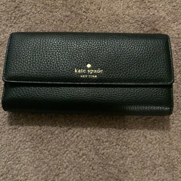kate spade Handbags - EUC- Kate Spade